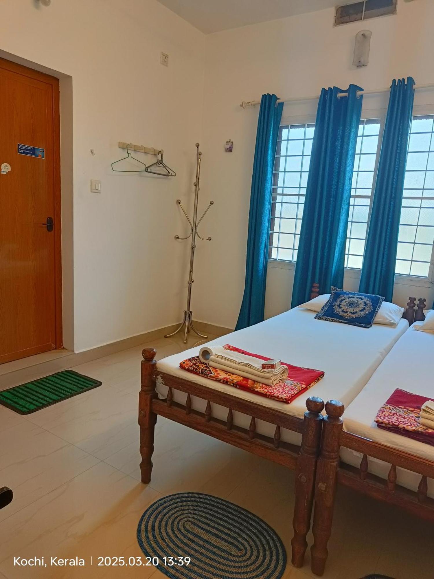 Christville Kochi Exterior photo