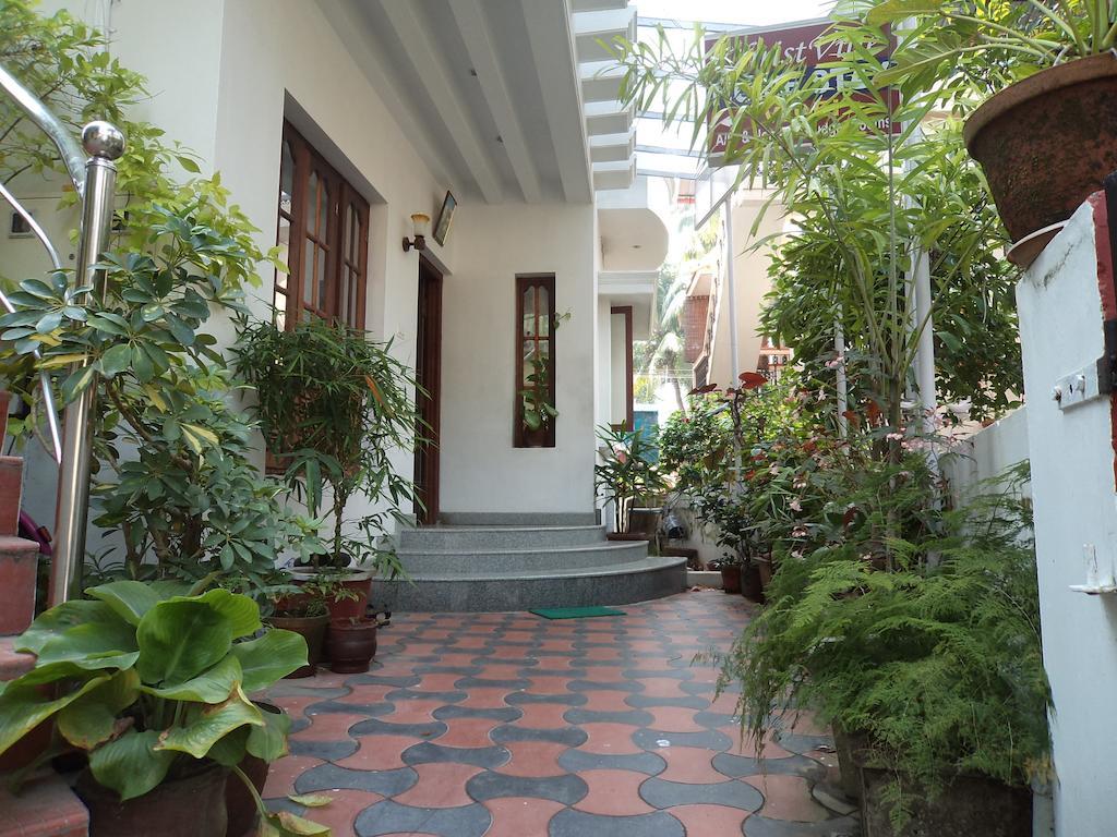 Christville Kochi Exterior photo