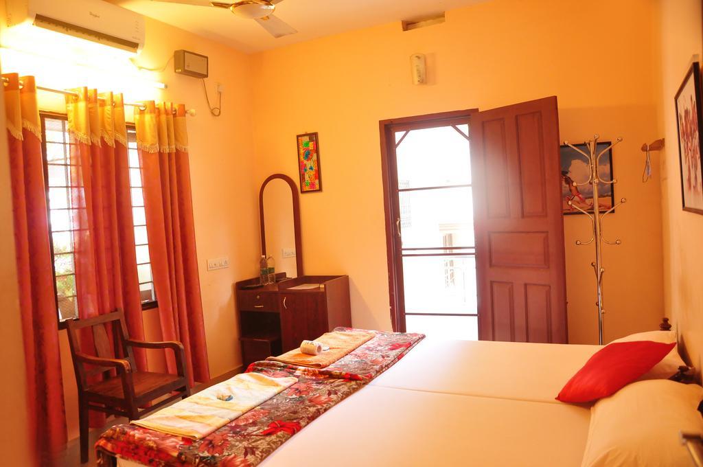 Christville Kochi Exterior photo