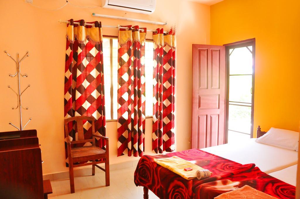 Christville Kochi Exterior photo
