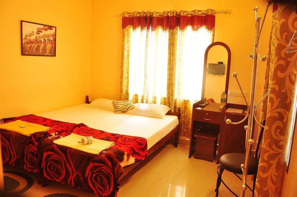 Christville Kochi Exterior photo